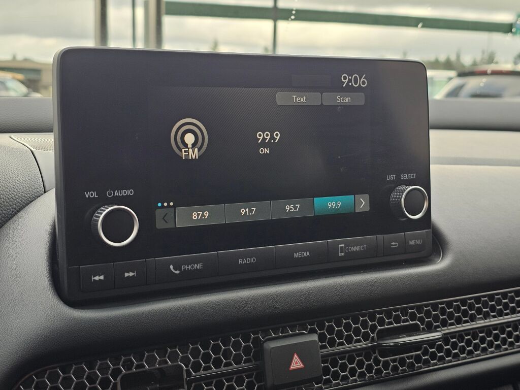 Used 2023 Honda HR-V Sport image 14