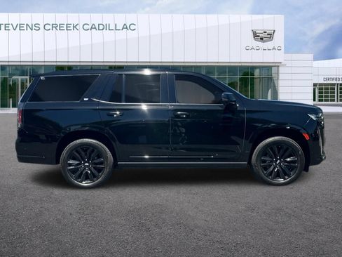 Used 2021 Cadillac Escalade Sport Platinum AWD/4WD image 2