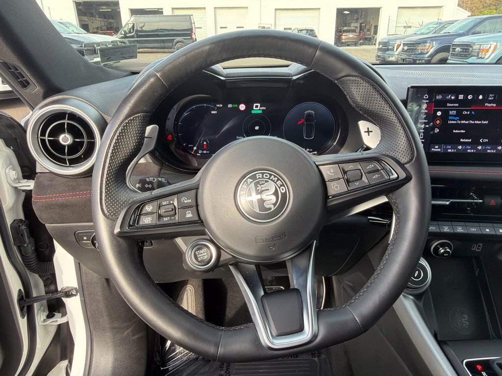 Used 2024 Alfa Romeo Tonale Ti AWD/4WD image 22