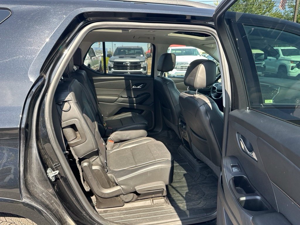 Used 2019 Chevrolet Traverse Premier w/ Redline Edition AWD/4WD image 13