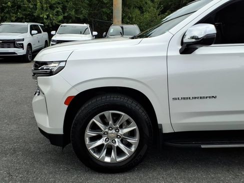 Used 2023 Chevrolet Suburban Premier AWD/4WD image 7