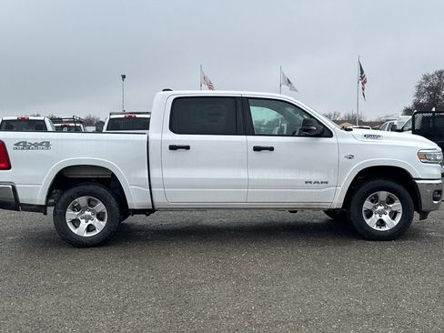 New 2026 RAM 1500 4x4 Crew Cab image 2