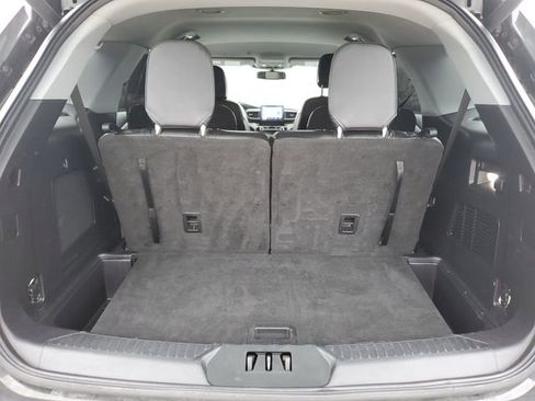 Used 2022 Ford Explorer Limited image 9