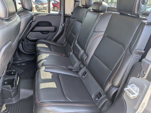 Used 2022 Jeep Gladiator Mojave AWD/4WD image 25