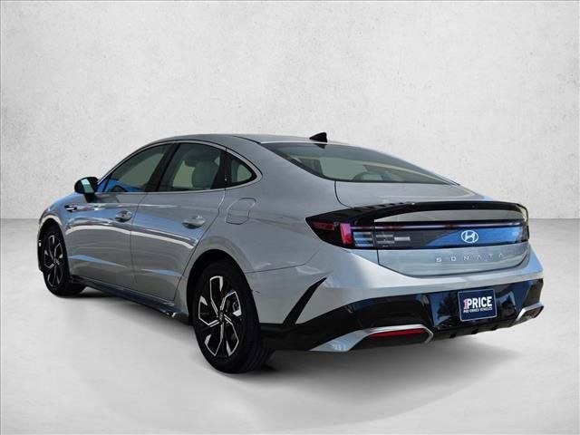 Used 2025 Hyundai Sonata SEL FWD image 6
