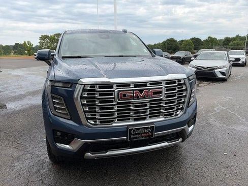 New 2026 GMC Yukon XL Denali w/ Sun & Power Step Package AWD/4WD image 14