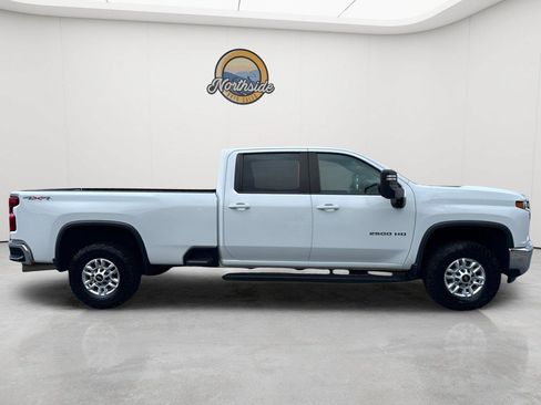 Used 2022 Chevrolet Silverado 2500 LT AWD/4WD image 21