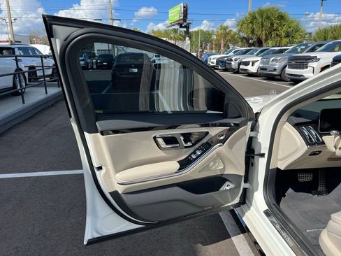 Used 2023 Mercedes-Benz S 500 4MATIC image 36