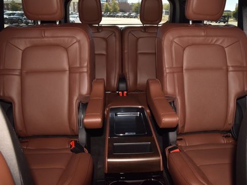 New 2026 Lincoln Aviator Reserve w/ Jet Appearance Package image 22