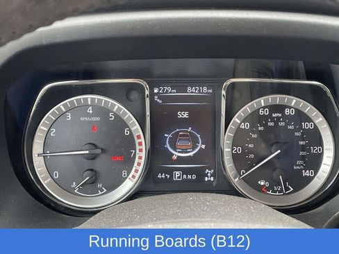 Used 2018 Nissan Titan SL w/ Chrome Package image 10