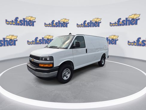 Used 2025 Chevrolet Express 2500 w/ Driver Convenience Package RWD image 9