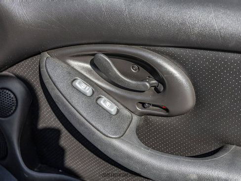 Used 2002 Pontiac Firebird Trans Am RWD image 38