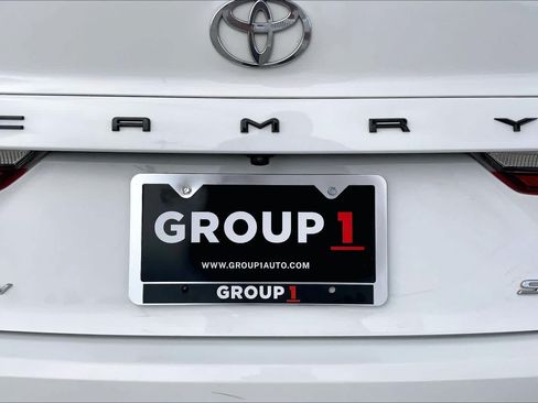 Used 2025 Toyota Camry SE FWD image 10