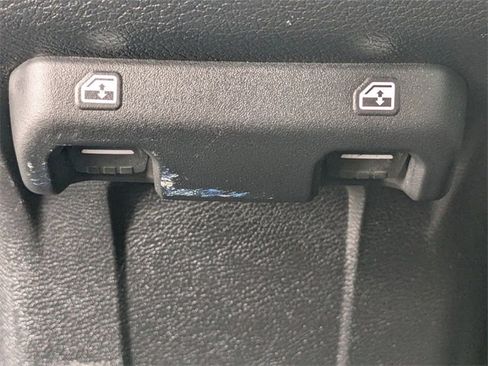 Used 2018 Jeep Wrangler Unlimited Sport S image 15