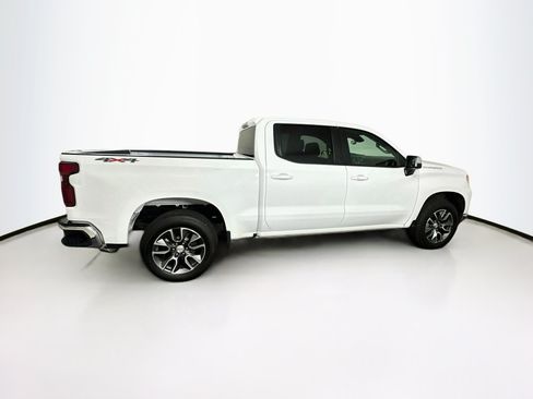 Used 2023 Chevrolet Silverado 1500 LT AWD/4WD image 10