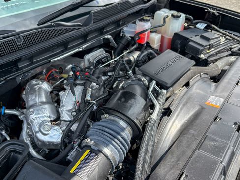 Used 2025 Chevrolet Silverado 3500 LTZ w/ LTZ Convenience Package AWD/4WD image 45