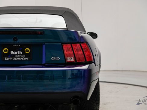 Used 2004 Ford Mustang Cobra image 13