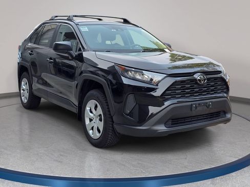 Used 2020 Toyota RAV4 LE AWD/4WD image 4