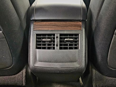 Used 2013 Toyota Avalon XLE Premium image 34