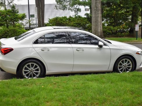 Used 2021 Mercedes-Benz A 220 4MATIC w/ Premium Package image 9