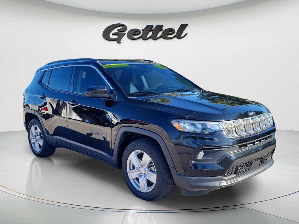 Used 2022 Jeep Compass Latitude FWD image 3