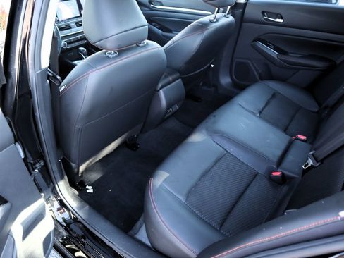 Used 2025 Nissan Altima 2.5 SR image 10