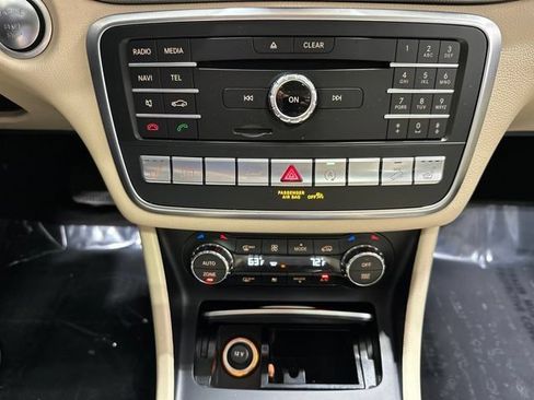 Used 2018 Mercedes-Benz GLA 250 4MATIC image 24