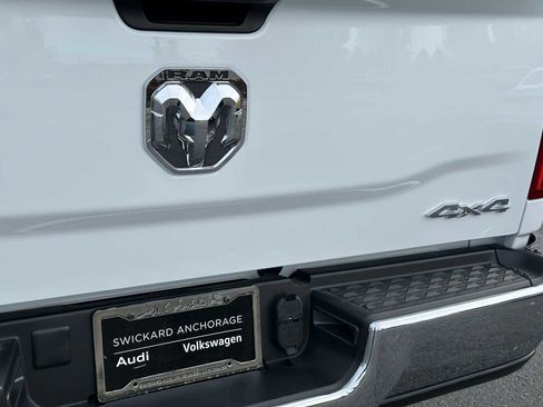 Used 2024 RAM 2500 Tradesman w/ Chrome Appearance Group image 13