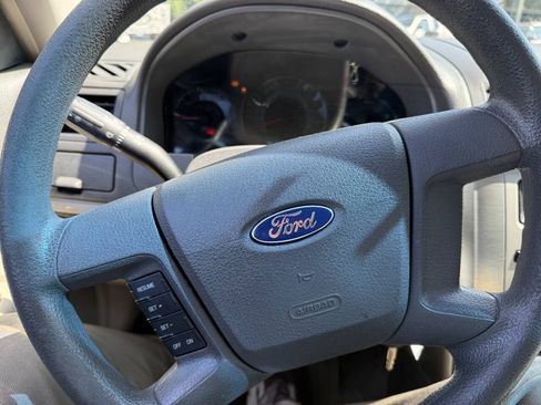 Used 2010 Ford Fusion S FWD image 21