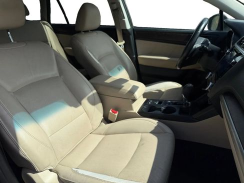 Used 2019 Subaru Outback 2.5i Limited AWD/4WD image 16