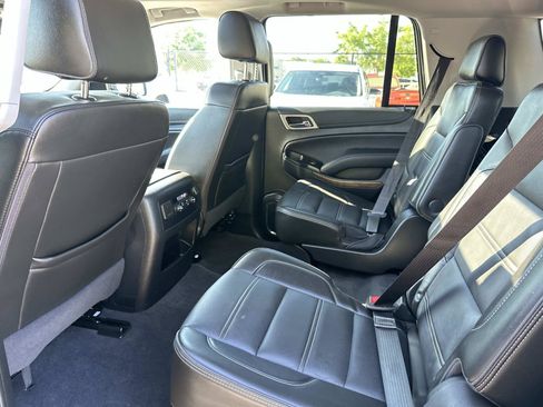 Used 2020 GMC Yukon Denali w/ Denali Premium Package AWD/4WD image 29
