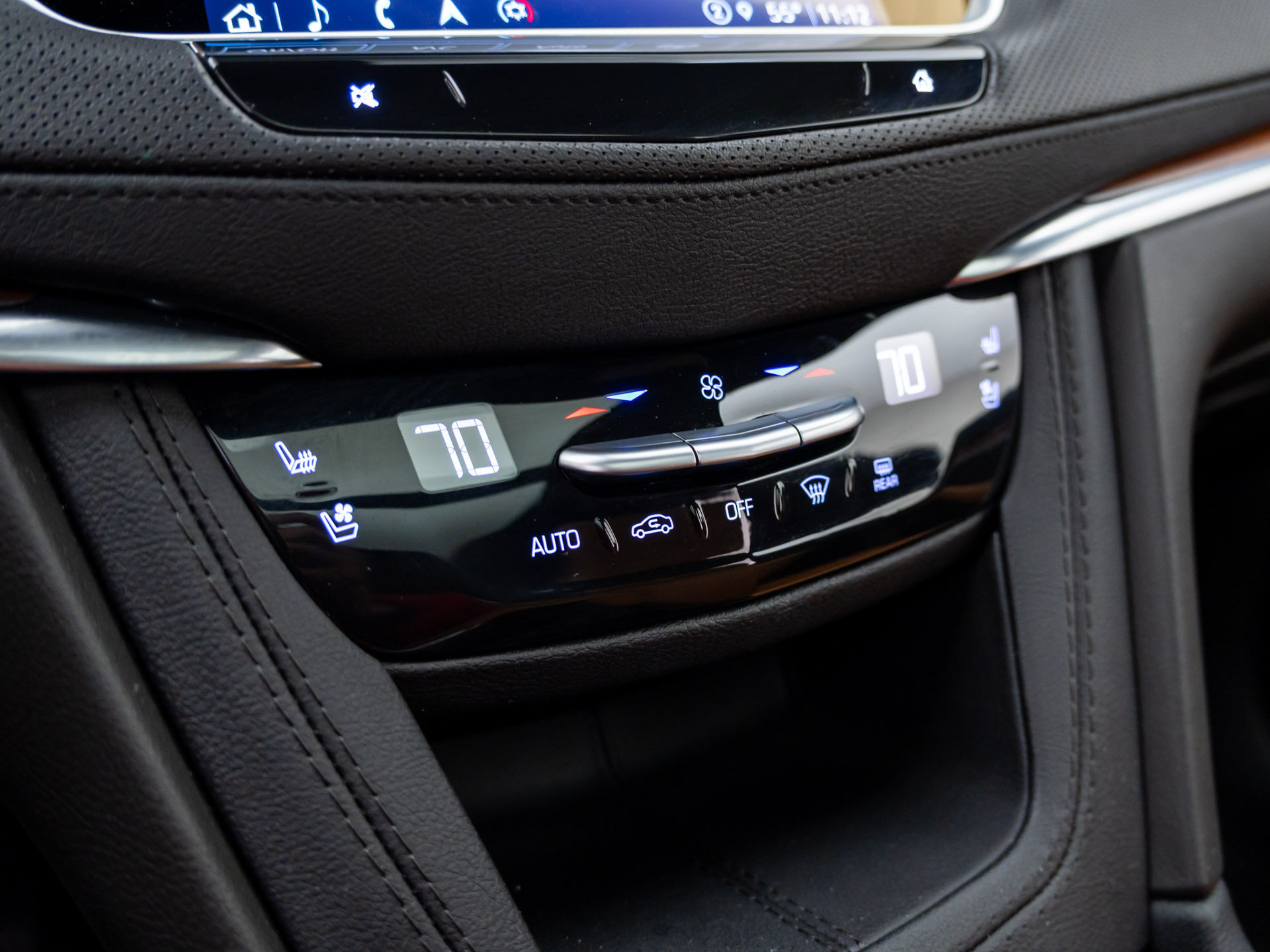 Used 2024 Cadillac XT5 Premium Luxury w/ Technology Package AWD/4WD image 30