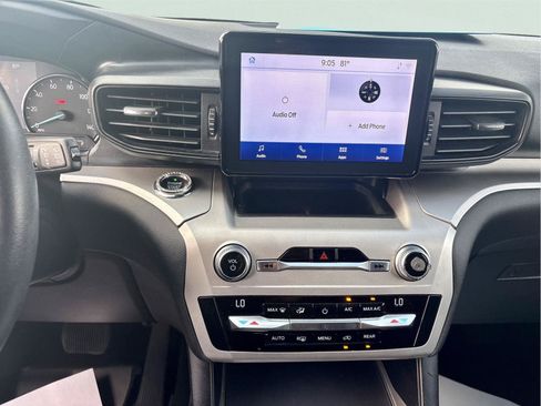 Used 2020 Ford Explorer XLT RWD image 12