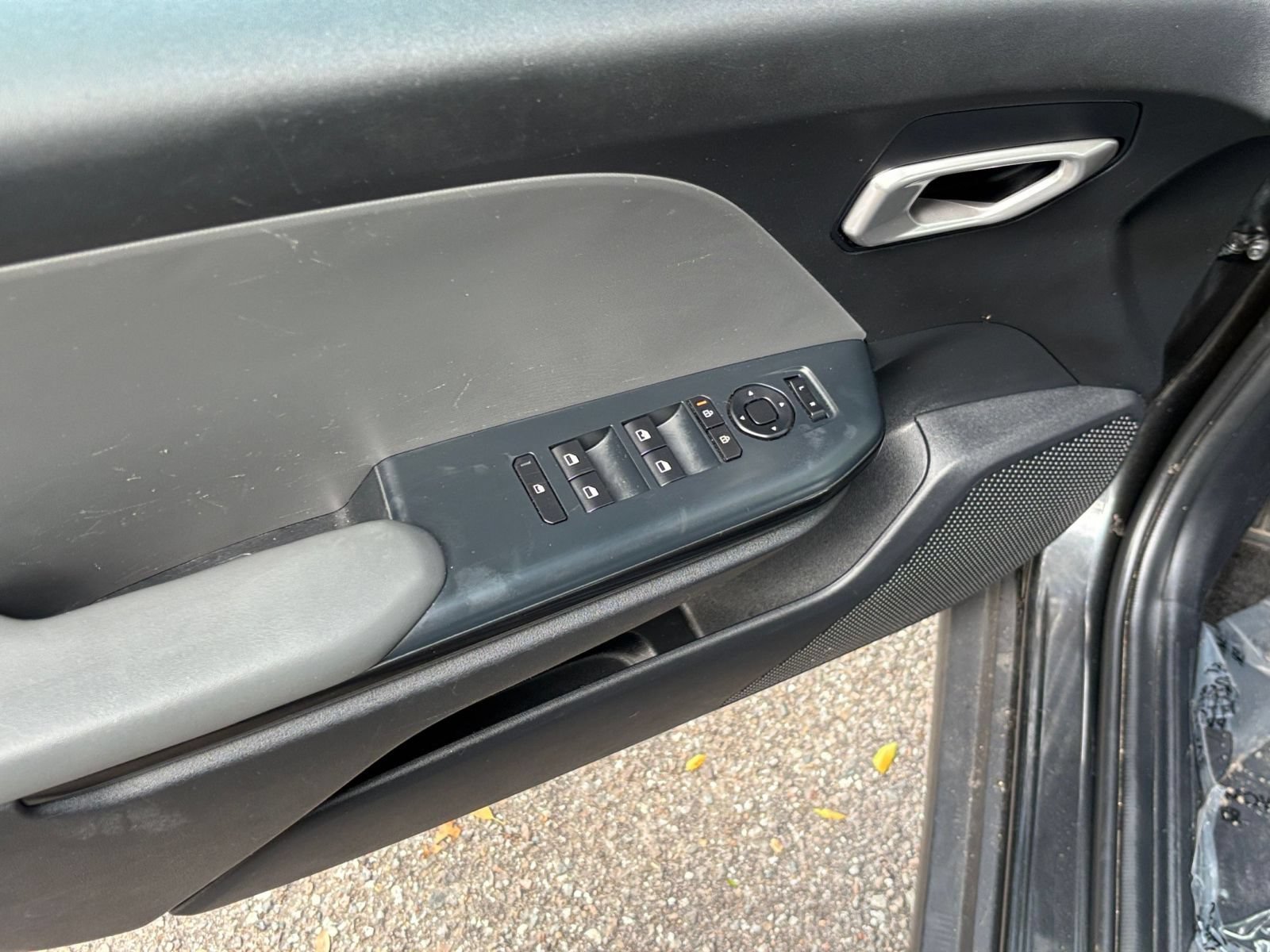 Used 2025 Kia K4 FWD image 18