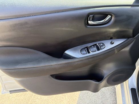 Used 2023 Nissan Leaf S FWD image 12
