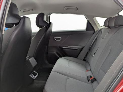 Used 2025 Kia K4 FWD image 17