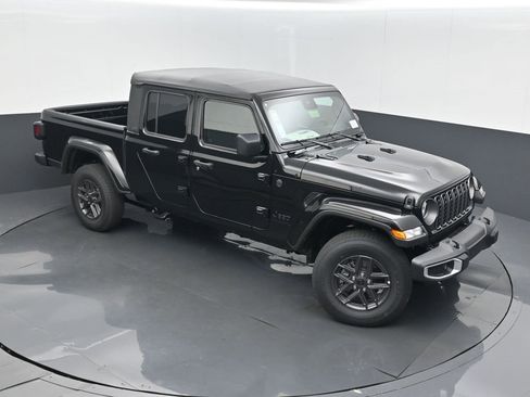 New 2025 Jeep Gladiator Sport image 33