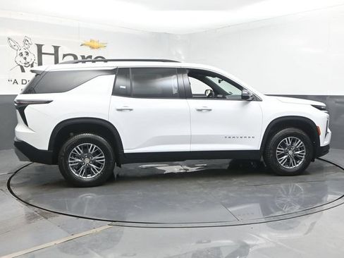 New 2026 Chevrolet Traverse LT w/ Driver Confidence Package FWD image 16