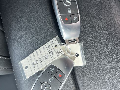 Certified 2025 Mercedes-Benz GLE 350 4MATIC image 36