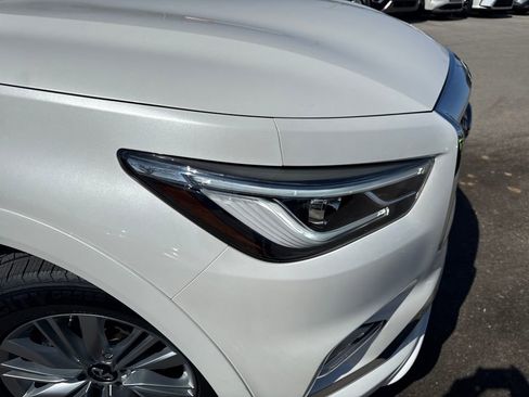 Used 2024 INFINITI QX80 Luxe image 40