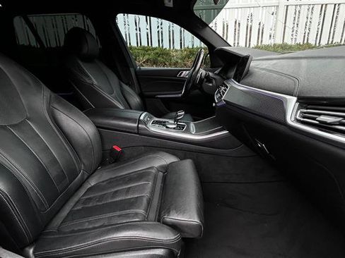 Used 2021 BMW X5 xDrive40i w/ M Sport Package image 15