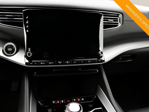 New 2025 Jeep Wagoneer L Series II AWD/4WD image 24