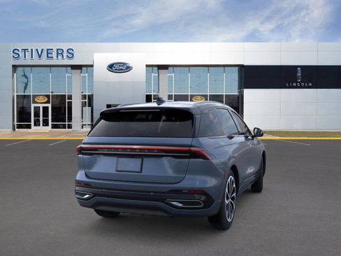 New 2026 Lincoln Nautilus Reserve image 8