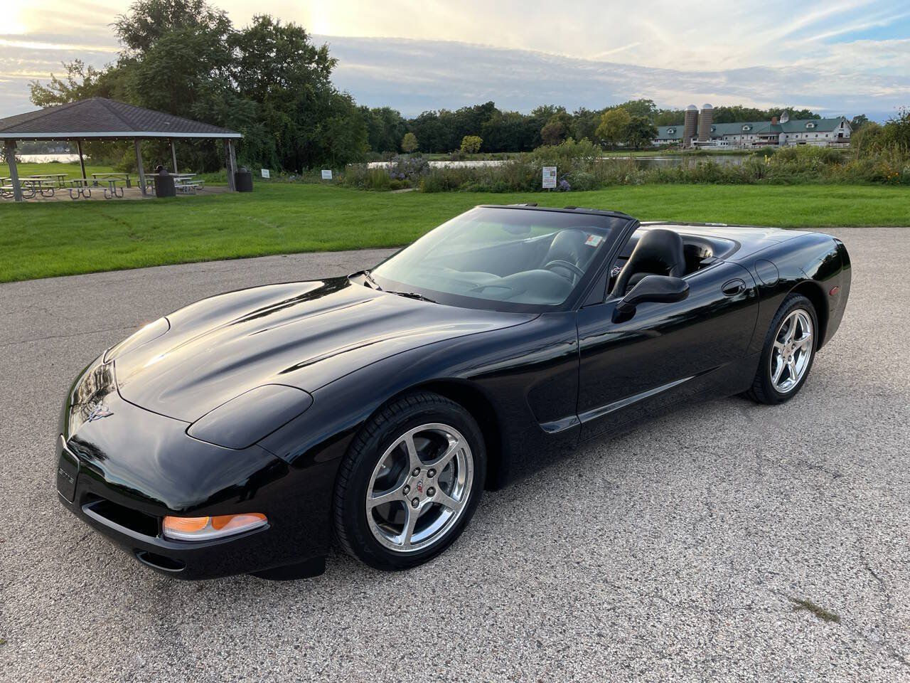 Used 2003 Chevrolet Corvette Convertible w/ Preferred Equipment Group1 RWD image 4
