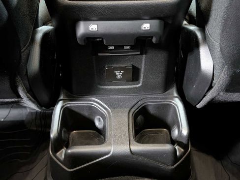 Used 2022 Jeep Wrangler Unlimited Rubicon AWD/4WD image 19