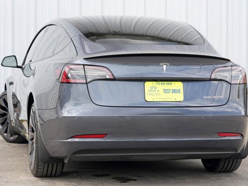 Used 2022 Tesla Model 3 Performance image 6