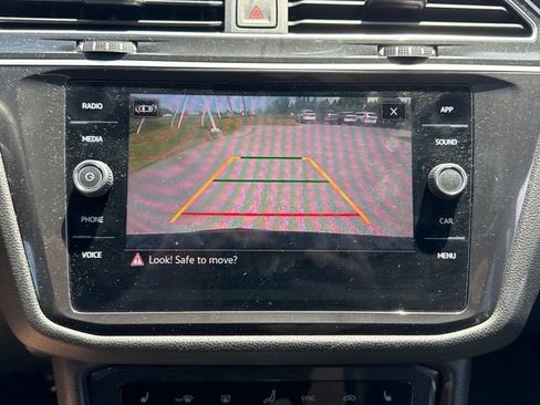 Used 2024 Volkswagen Tiguan SE R-Line AWD/4WD image 28