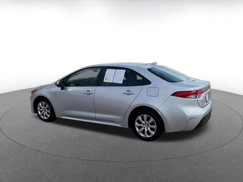 Used 2025 Toyota Corolla LE image 10