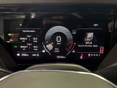 Certified 2025 GMC Yukon Denali image 20