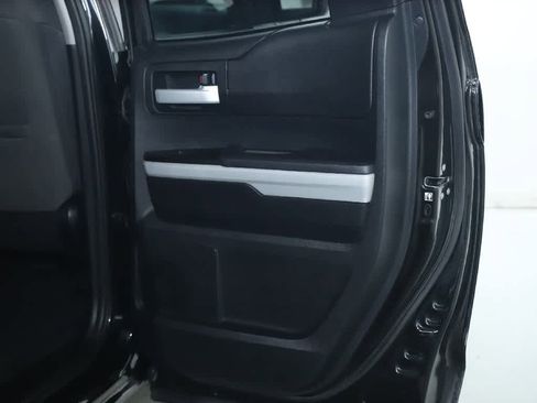 Used 2019 Toyota Tundra SR5 w/ SR5 Upgrade Package AWD/4WD image 30